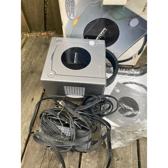 OPEN BOX MINT Nintendo Gamecube Console Platinum W/ Box and Instructions - Picture 12 of 13